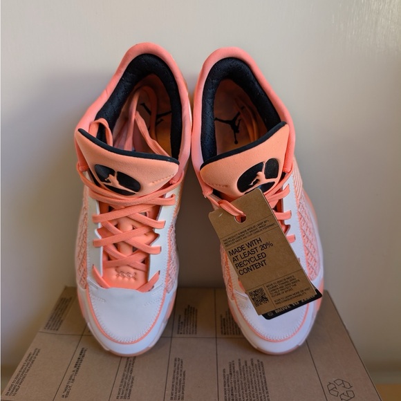 Nike Air Jordan XXXVIII 38 Low Crimson Tint Sneakers FD2326-800 Men’s Size 9 - Picture 5 of 8